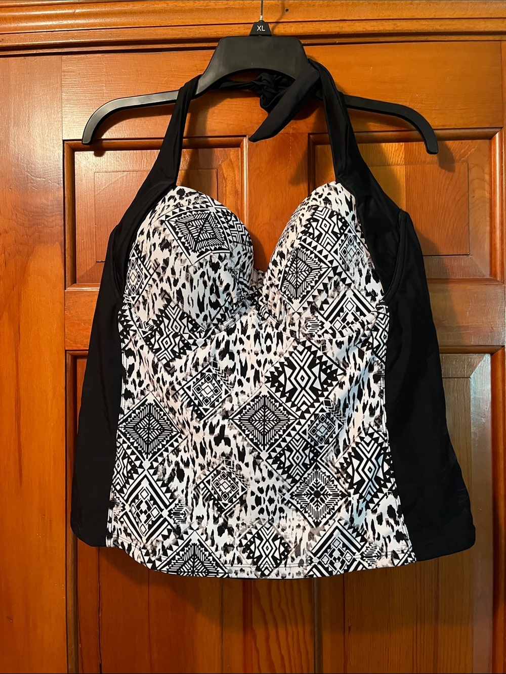 Women’s Black & White Printed Halter Tankini Top